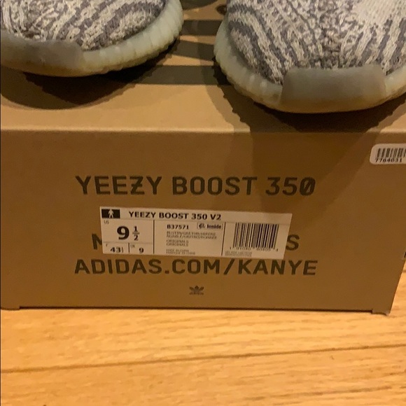 Yeezy Bluetint 9.5 - Picture 5 of 5